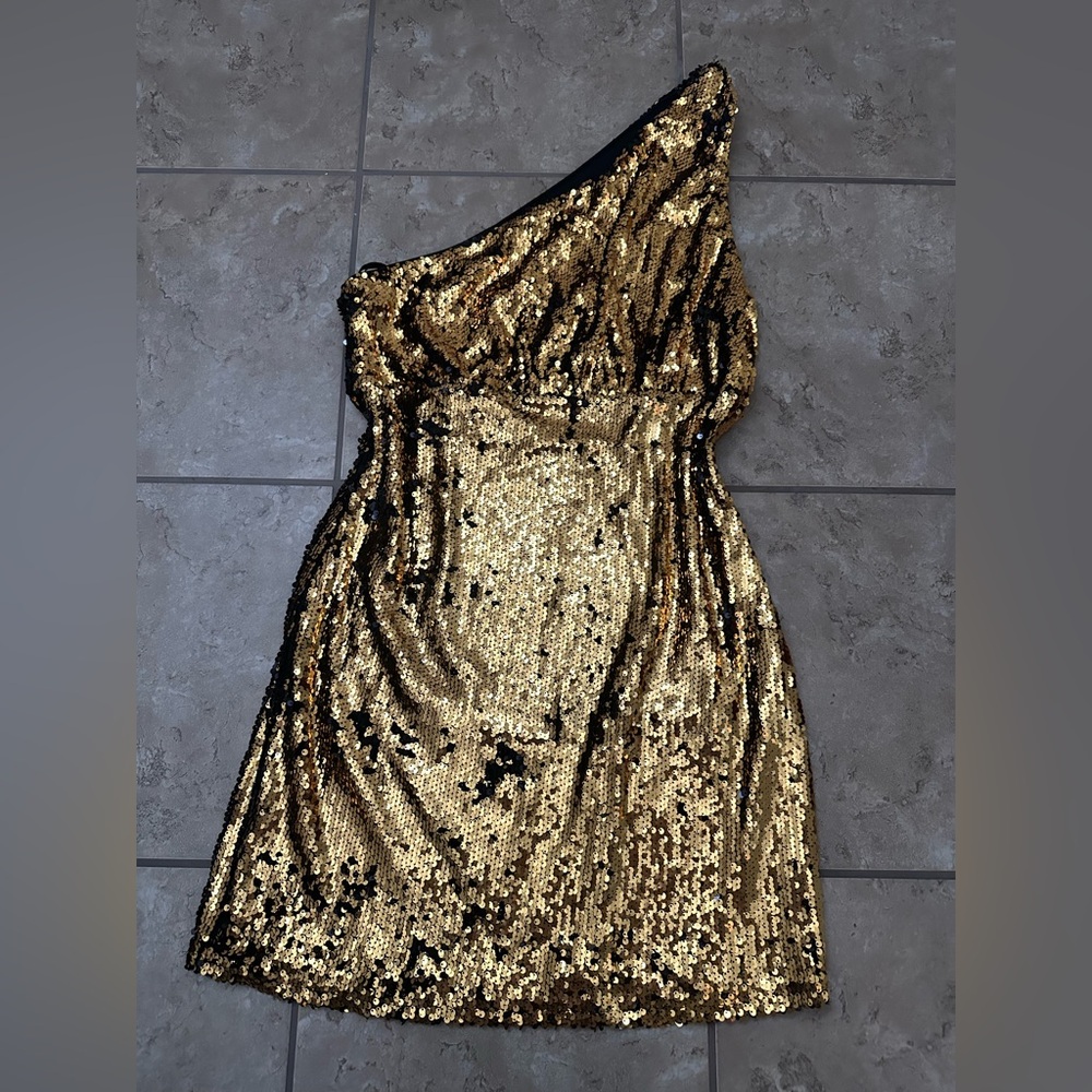 GOLD SEQUIN ONE SHOULDER MINI DRESS - Picture 2 of 3